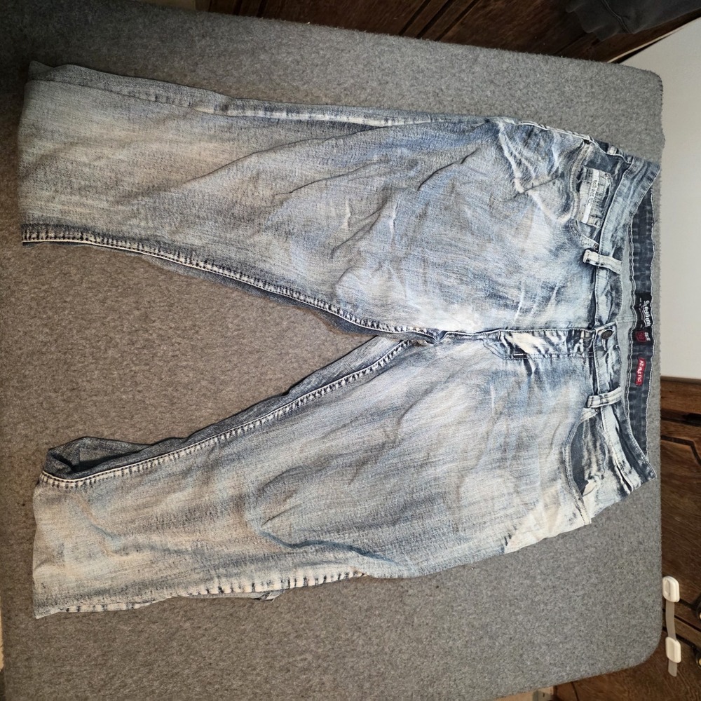 Ecko Unltd. athletic fit acid wash jeans Size 38 E2
